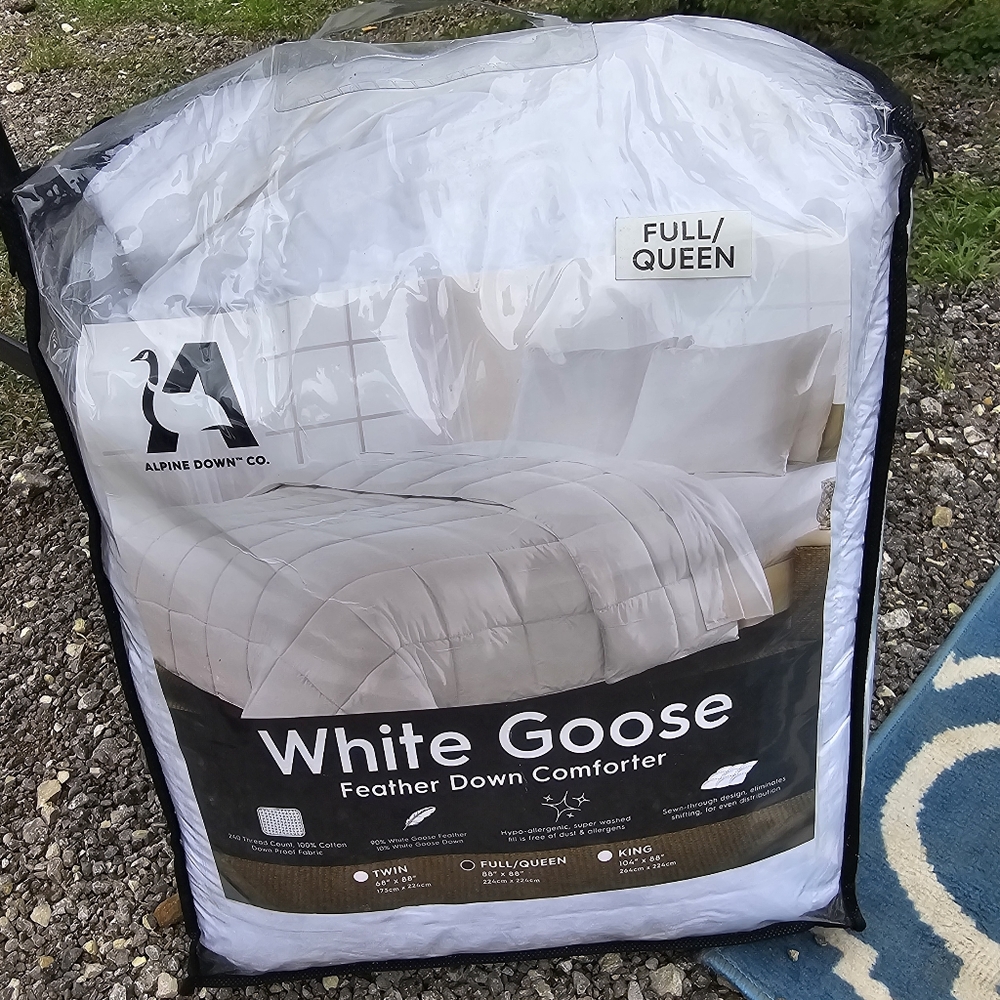 Alpine Down Co. White Goose Feather Down Comforter FULL QUEEN